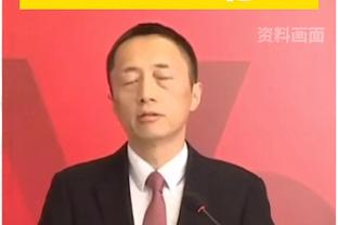 相当劲爆！里夫斯抢断一条龙快下完成双手暴力灌篮引爆全场！